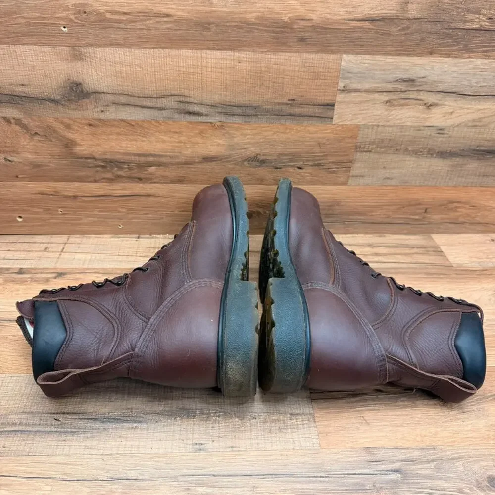 Red Wing Boots Men's size 11.5  Brown Leather Waterproof Soft Toe